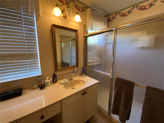 bathroom featuring large vanity