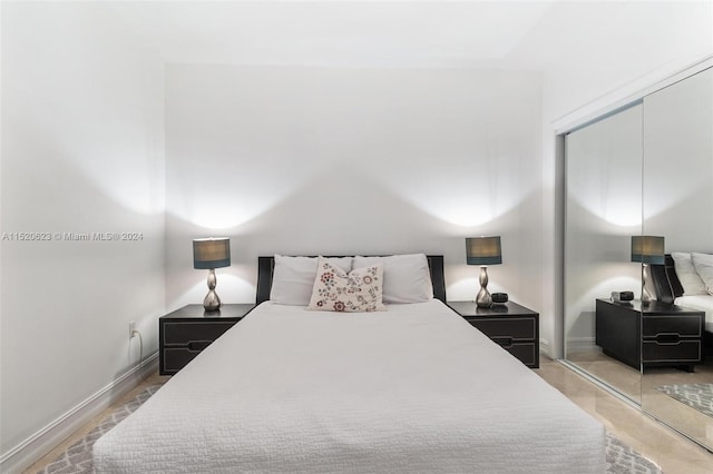 bedroom featuring a closet