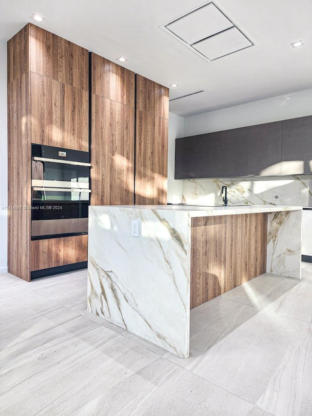 kitchen featuring decorative backsplash