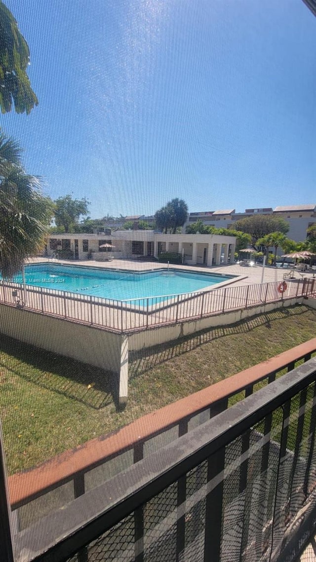 view of swimming pool