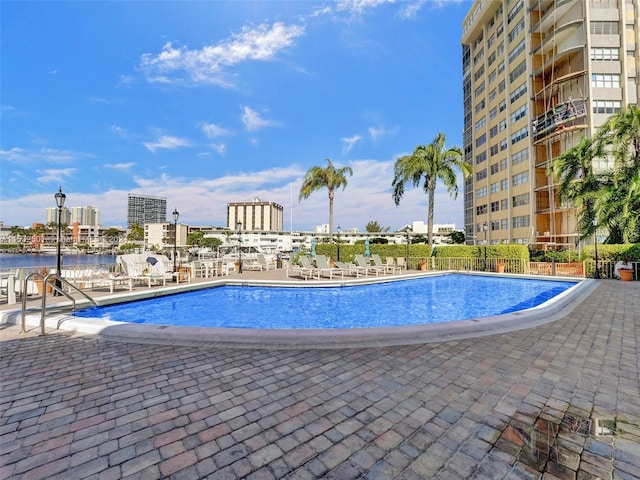 view of swimming pool