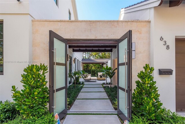 638 Escobar Ave, Coral Gables, FL 33134 - photo 2