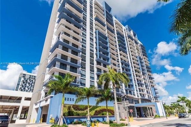 5350 NW 84th Ave Unit 1113, Doral, FL 33166 - view of apartment building / complex
