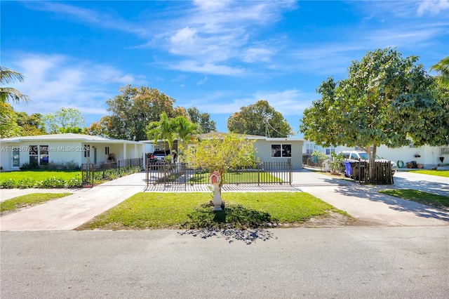 view of front of home with a front lawn