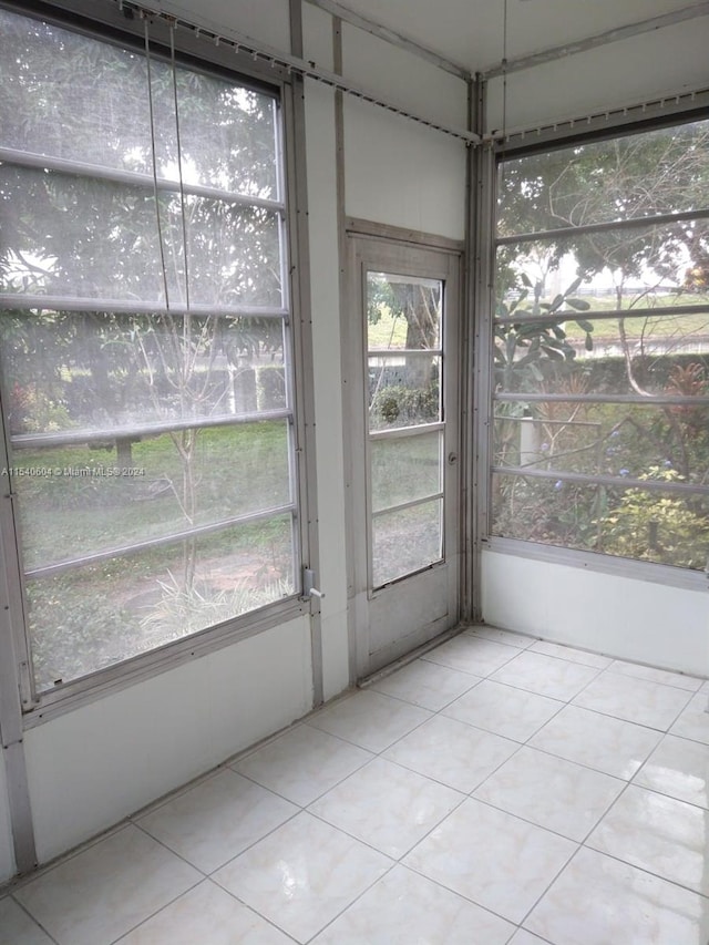 view of unfurnished sunroom