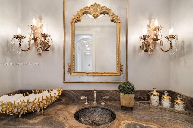 bathroom featuring a sink