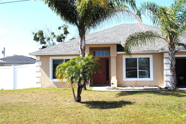 view of front of house featuring a front yard