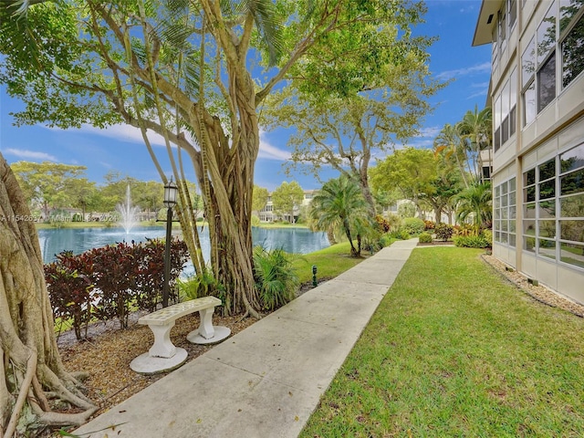 view of yard featuring a water view