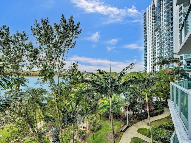 view of home's community featuring a water view