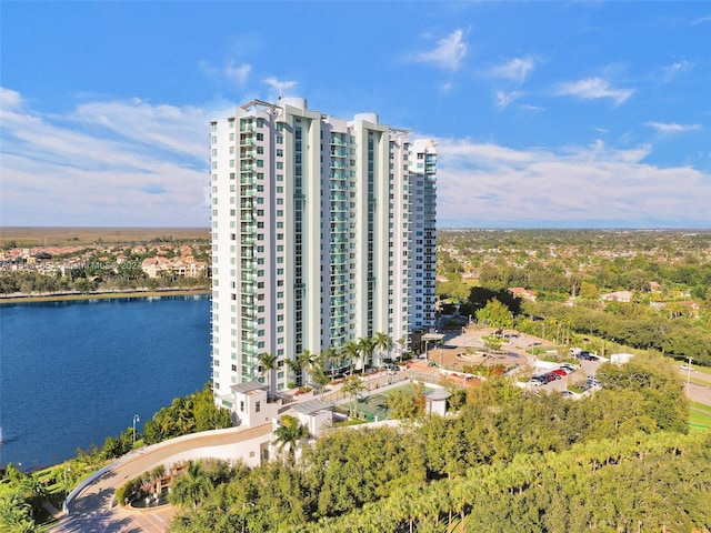 bird's eye view featuring a water view