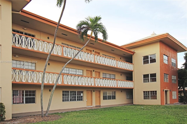 view of building exterior