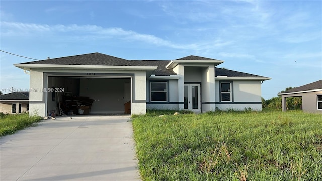 view of front facade with a garage