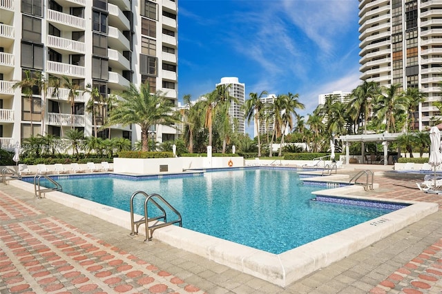 view of swimming pool