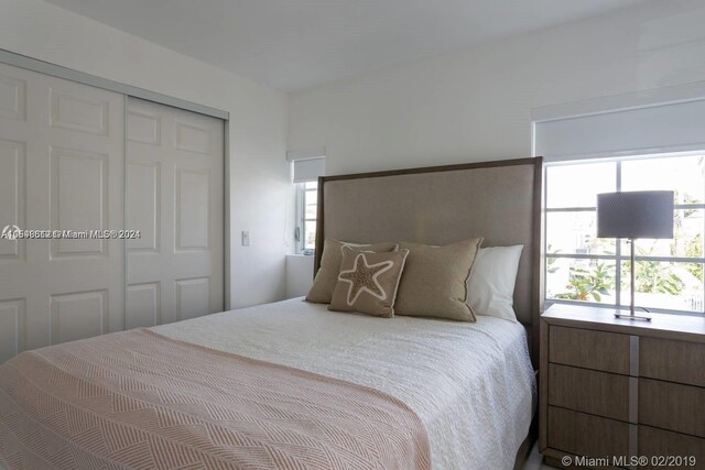 bedroom with a closet