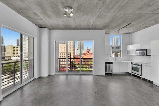 133 NE 2nd Ave Unit 719, Miami, FL 33132 - photo 1