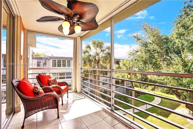 balcony with a ceiling fan