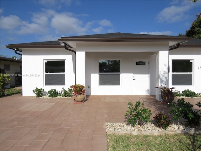 view of front of property with a patio area