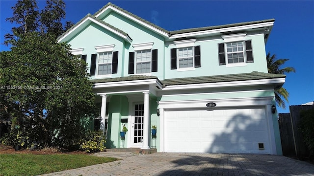 view of front facade featuring a garage