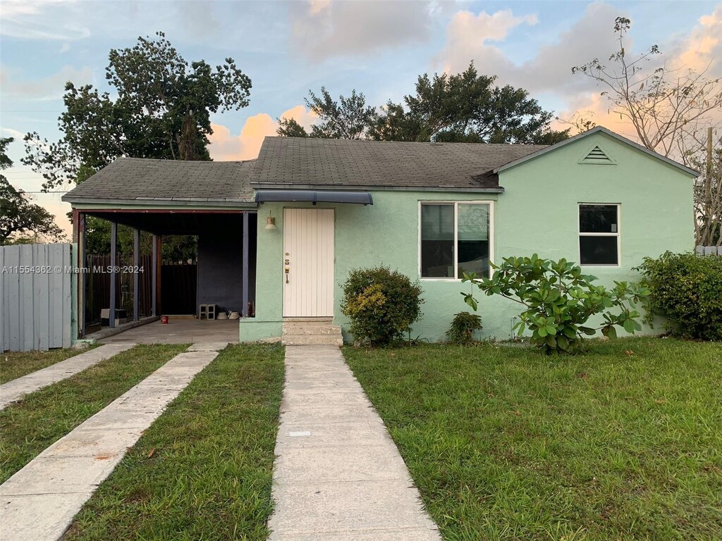 935 NW 64th St, Miami, FL 33150 - photo 1