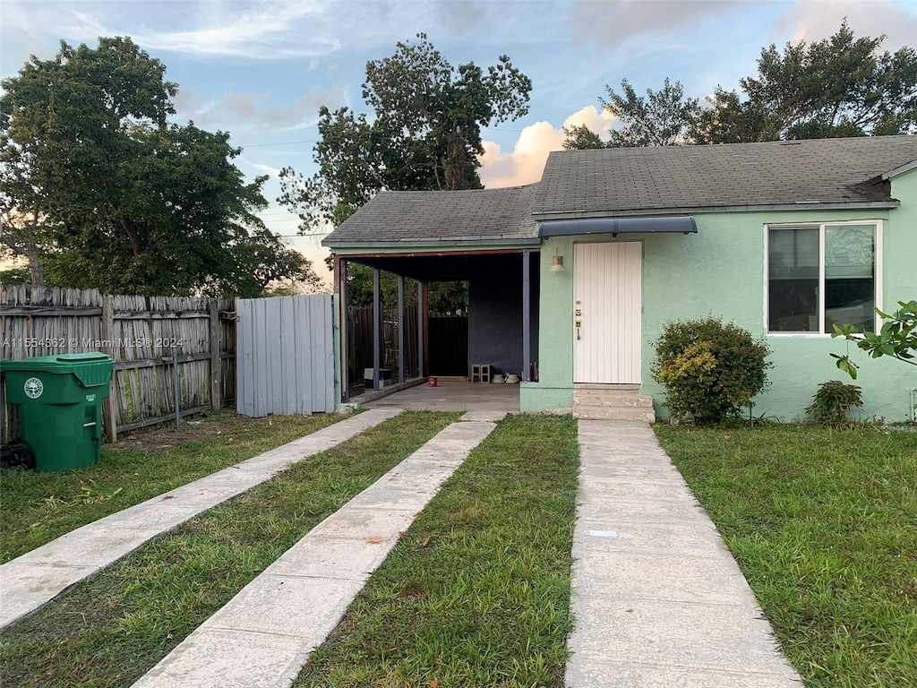 935 NW 64th St, Miami, FL 33150 - photo 2