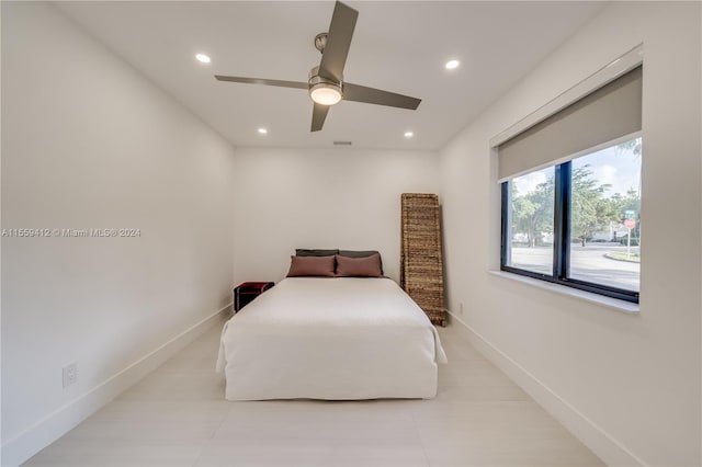 bedroom featuring ceiling fan