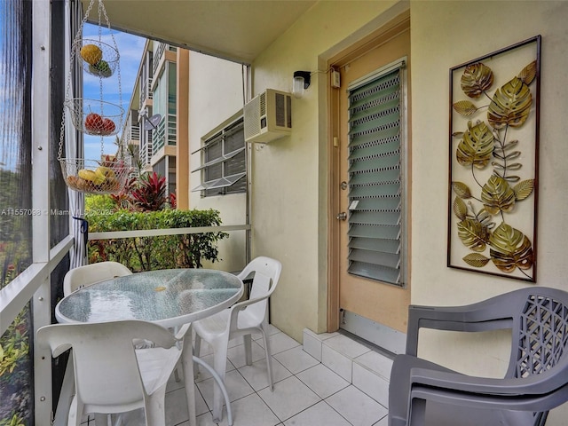 balcony featuring outdoor dining space