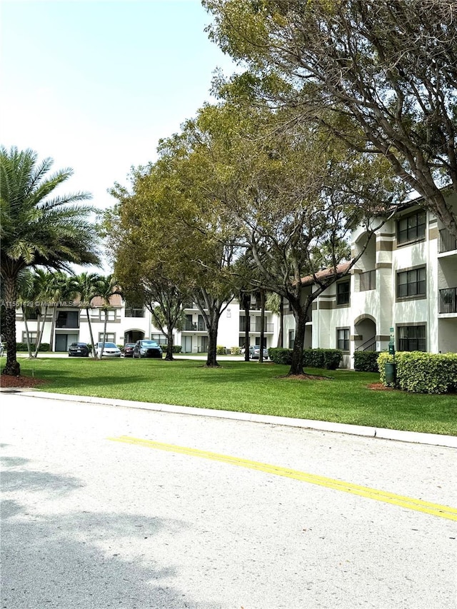 520 S Park Rd Unit 16-12, Hollywood, FL 33021 - photo 2