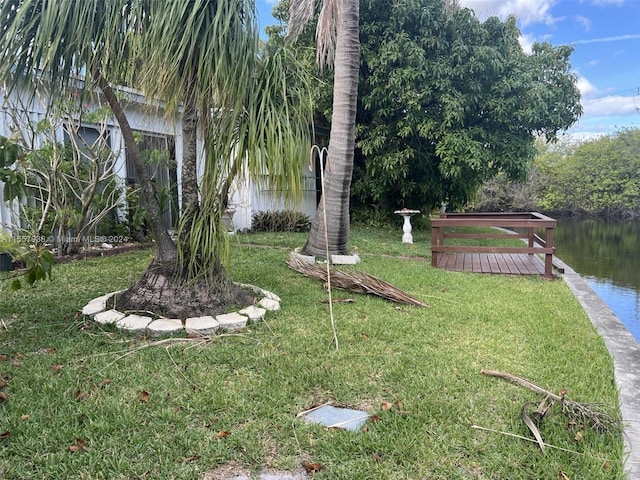 view of yard with a water view