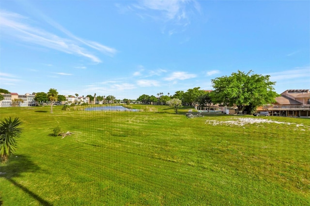 view of yard featuring a water view