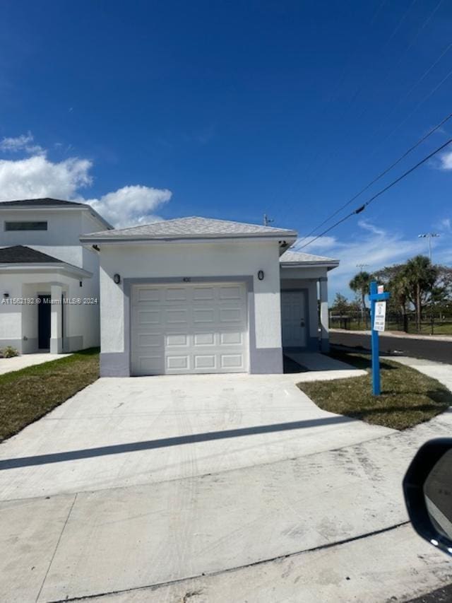 view of front of house with a garage