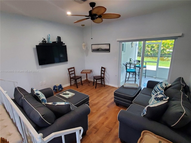 823 Lake Mcgregor Dr, Fort Myers, FL 33919 - photo 8