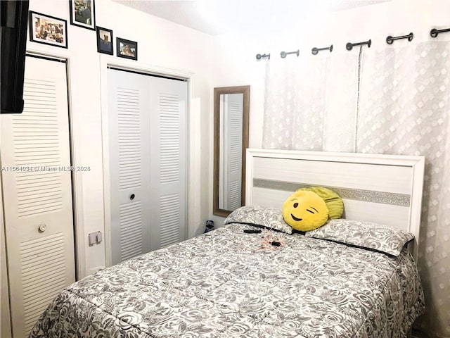 662 E 21st St, Hialeah, FL 33013 - bedroom featuring a closet