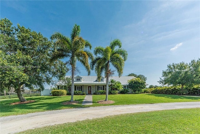 view of front facade with a front yard