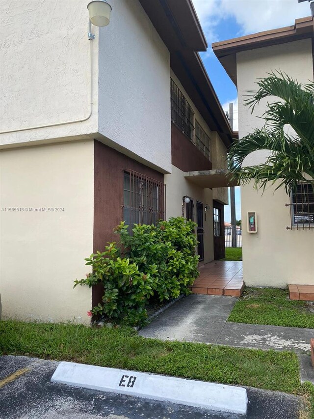 10 SW 108th Ave Unit E8, Sweetwater, FL 33174 - photo 1
