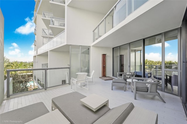 2201 E Collins Ave Unit 431, Miami Beach, FL 33139 - photo 5