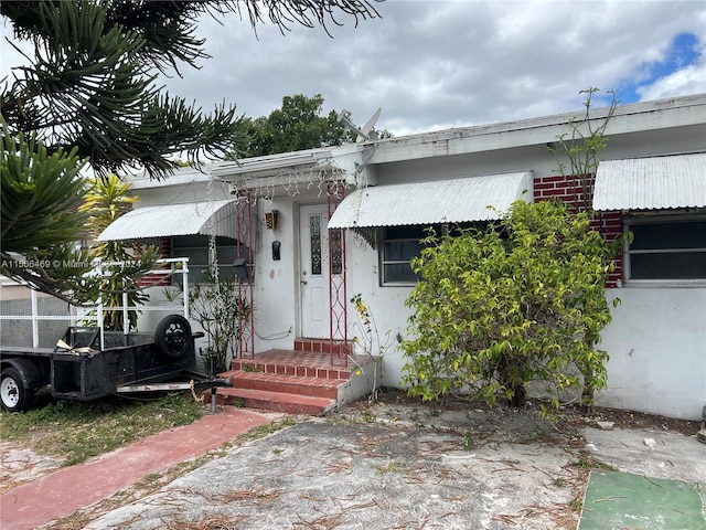 view of front of home