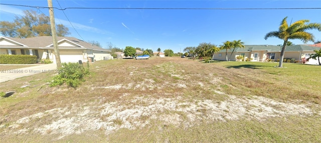 Listing photo 2 for 3405 SW 3rd St, Cape Coral FL 33991