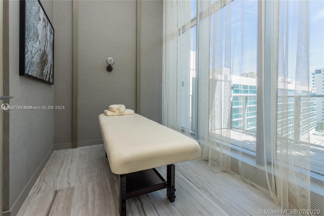 bathroom featuring a wealth of natural light