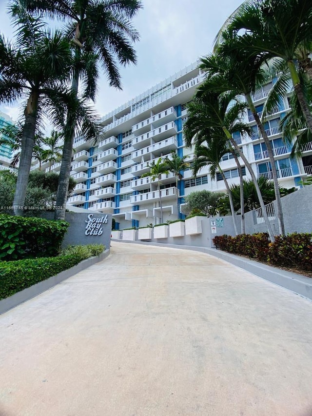 800 W Ave Unit 905, Miami Beach, FL 33139 - photo 1