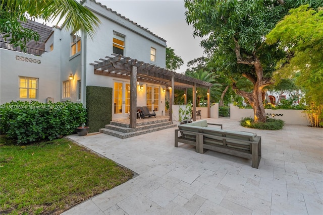 view of terrace featuring outdoor lounge area and a pergola