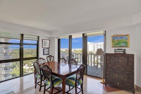 1121 Crandon Blvd Unit F906, Key Biscayne, FL 33149 - view of dining space
