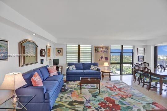 1121 Crandon Blvd Unit F906, Key Biscayne, FL 33149 - view of living area