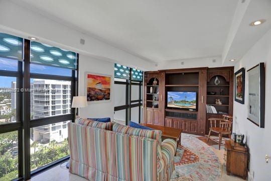1121 Crandon Blvd Unit F906, Key Biscayne, FL 33149 - view of living room