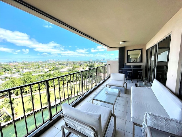 balcony featuring an outdoor living space