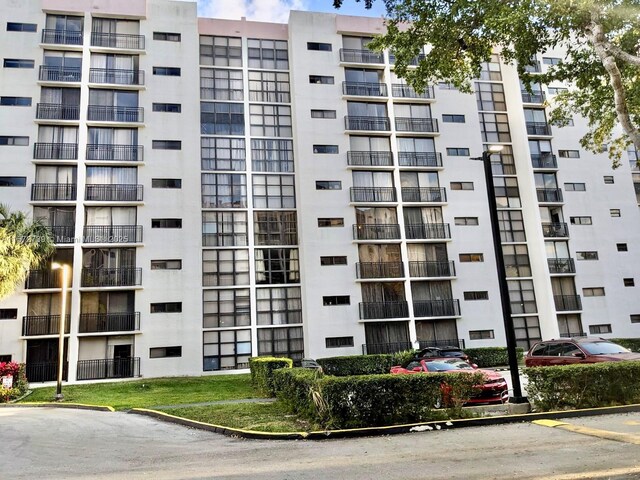 16909 N Bay Rd Unit 103, Sunny Isles Beach, FL 33160 - photo 4