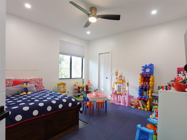 bedroom featuring a closet and ceiling fan