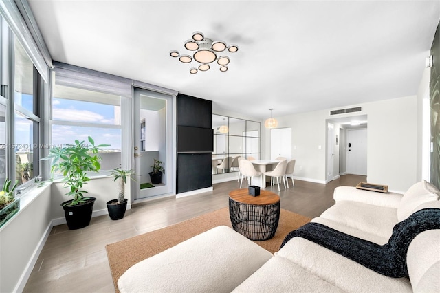 Listing photo 3 for 2899 Collins Ave Unit 1624, Miami Beach FL 33140