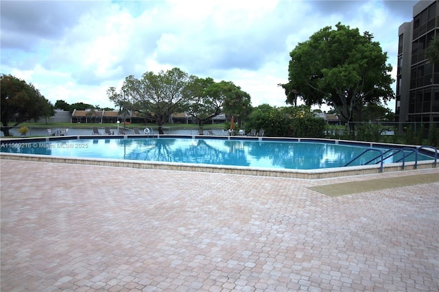 pool with fence