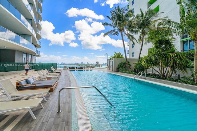 view of swimming pool