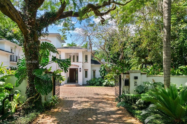 view of mediterranean / spanish home